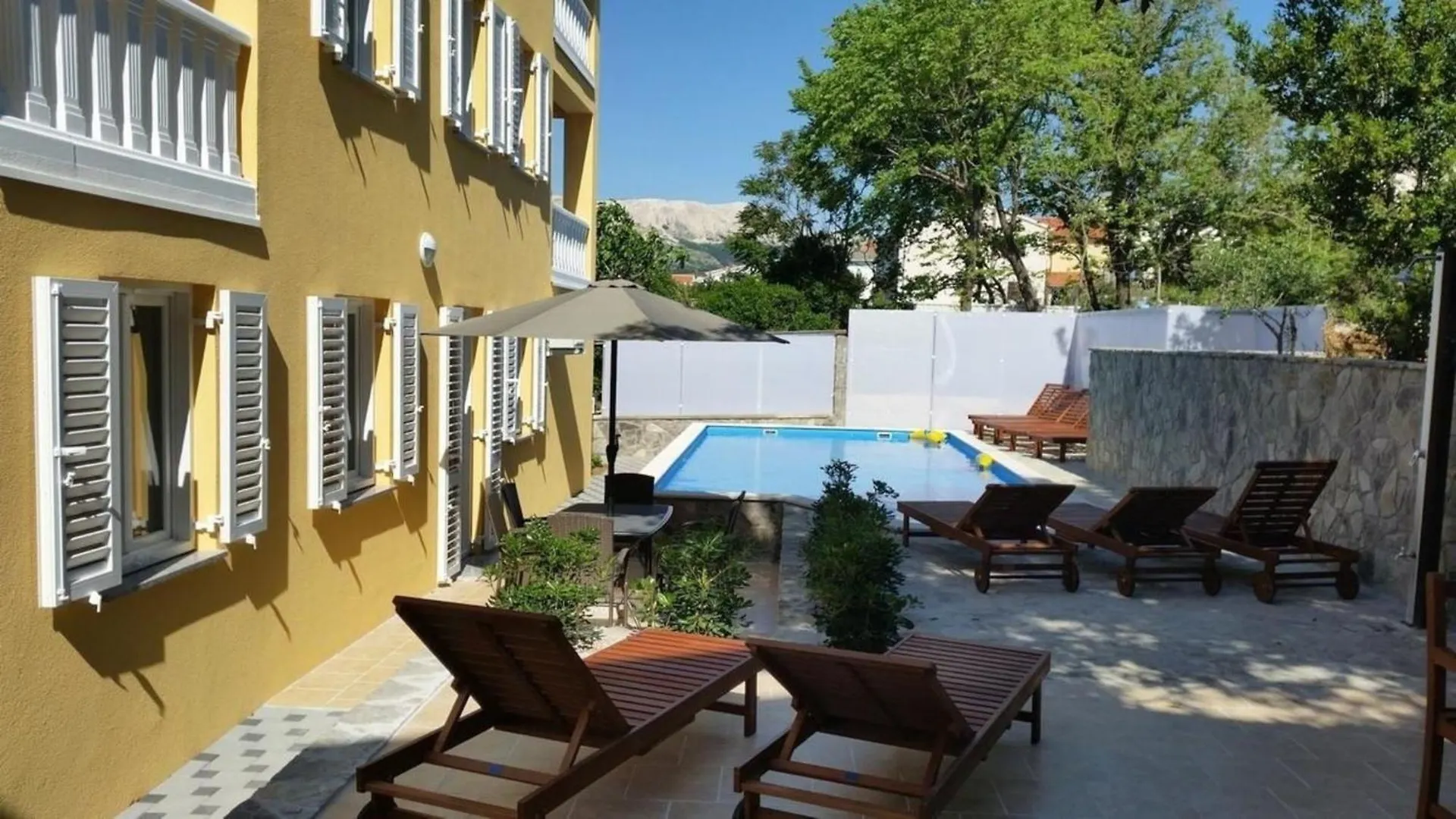 Apartment Nette Ferienwohnung In Baska Mit Eigenem Balkon Croatia